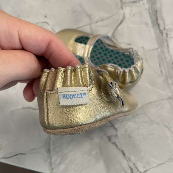 Baby shoes - Picture 3 of 5